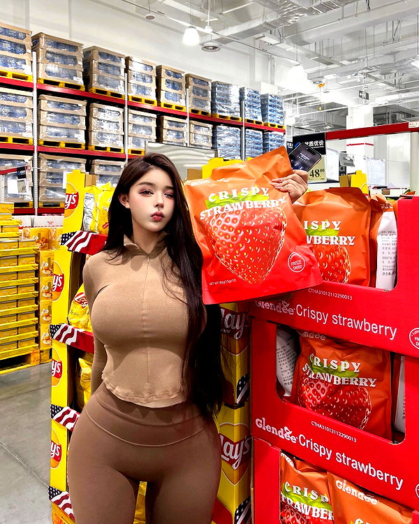 xixigina instagram image archive image