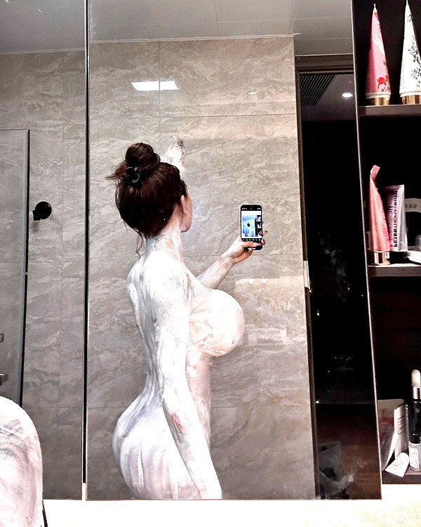 xixigina instagram image archive image