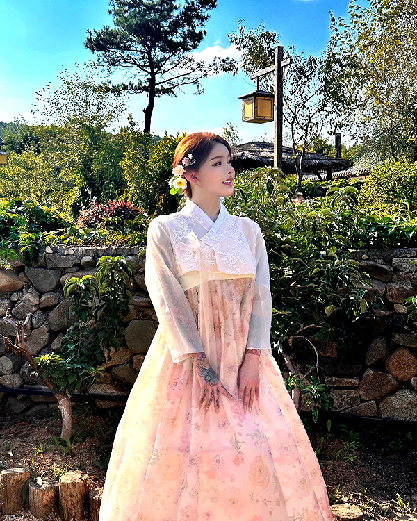 xixigina instagram image archive image