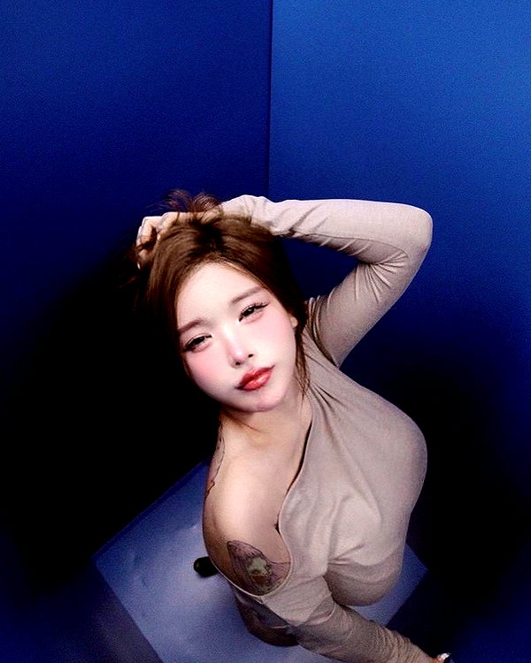 xixigina instagram image archive image