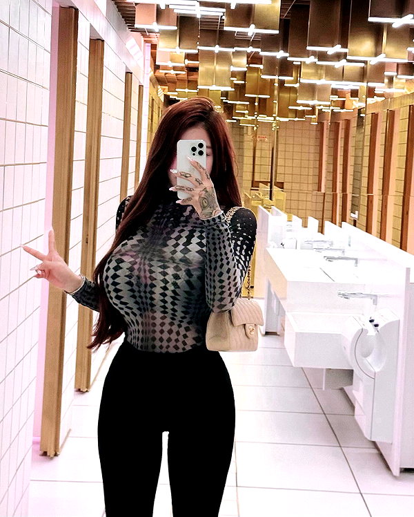 xixigina instagram image archive image