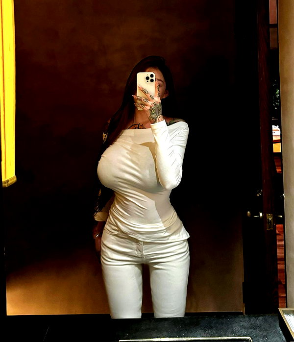 xixigina instagram image archive image