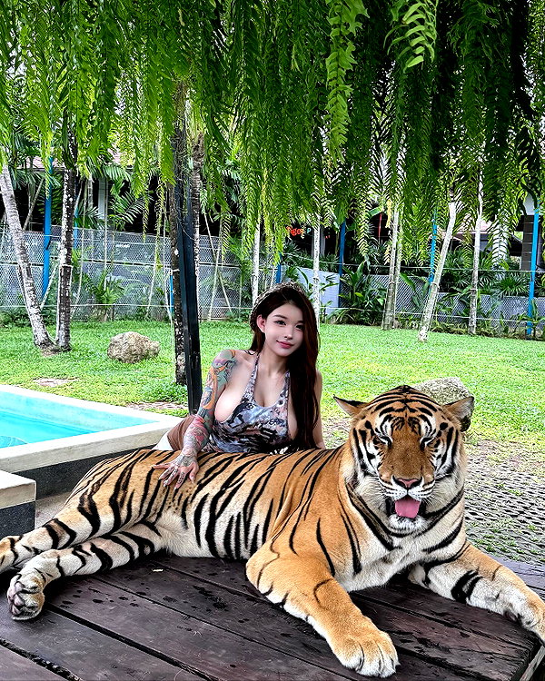 xixigina instagram image archive image