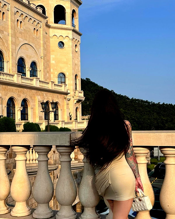xixigina instagram image archive image