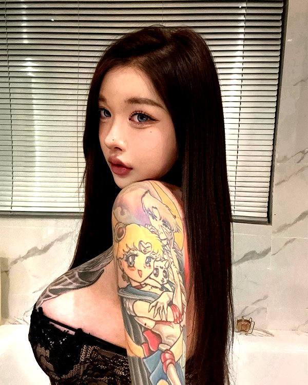 xixigina instagram image archive image