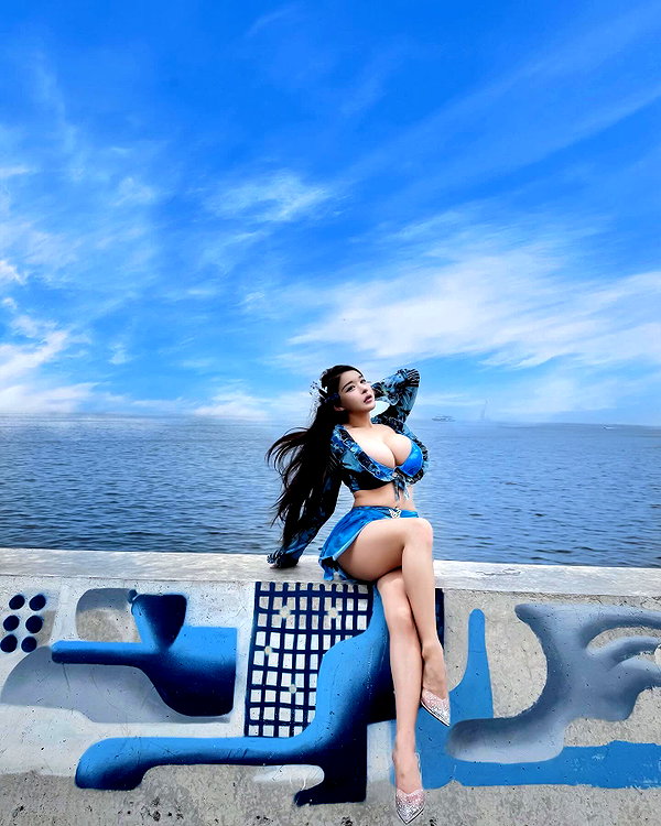 xixigina instagram image archive image