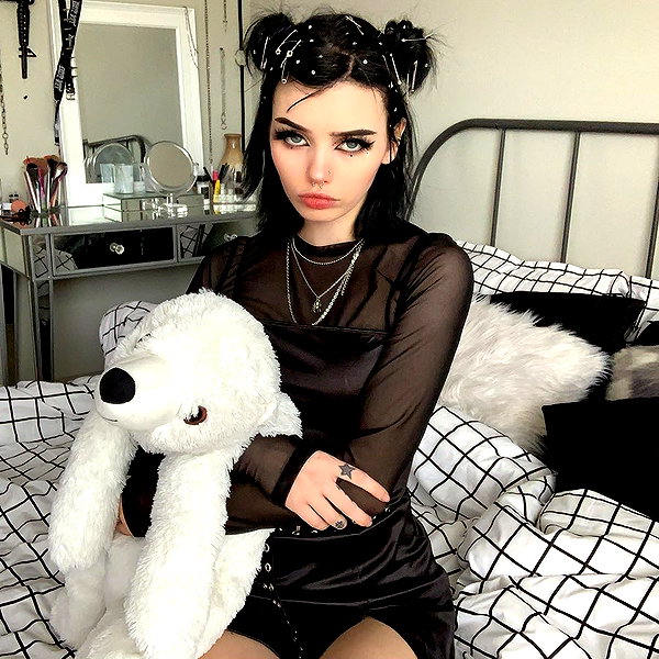 xowiejones instagram image archive image