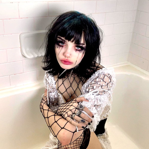 xowiejones instagram image archive image
