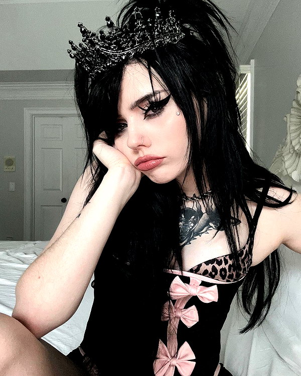 xowiejones instagram image archive image