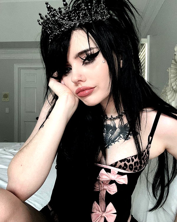 xowiejones instagram image archive image