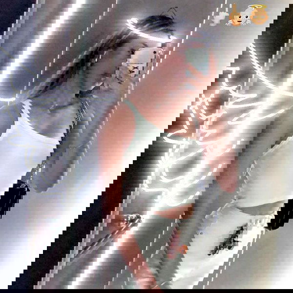 yaelxyazdi yaelxyazdi archive image