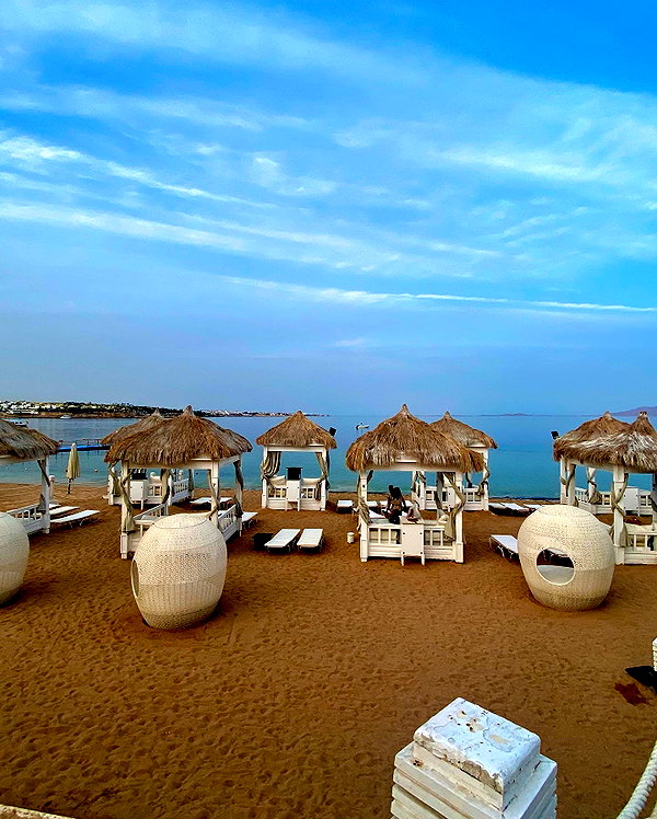 yaheli_idan instagram image archive image