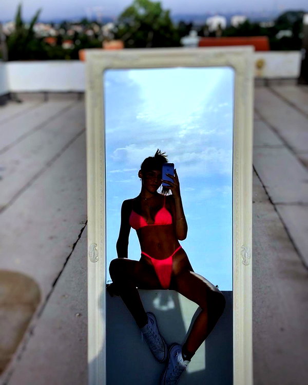 yaheli_ovadya instagram image archive image