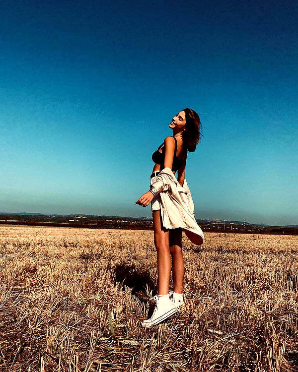 yaheli_ovadya instagram image archive image