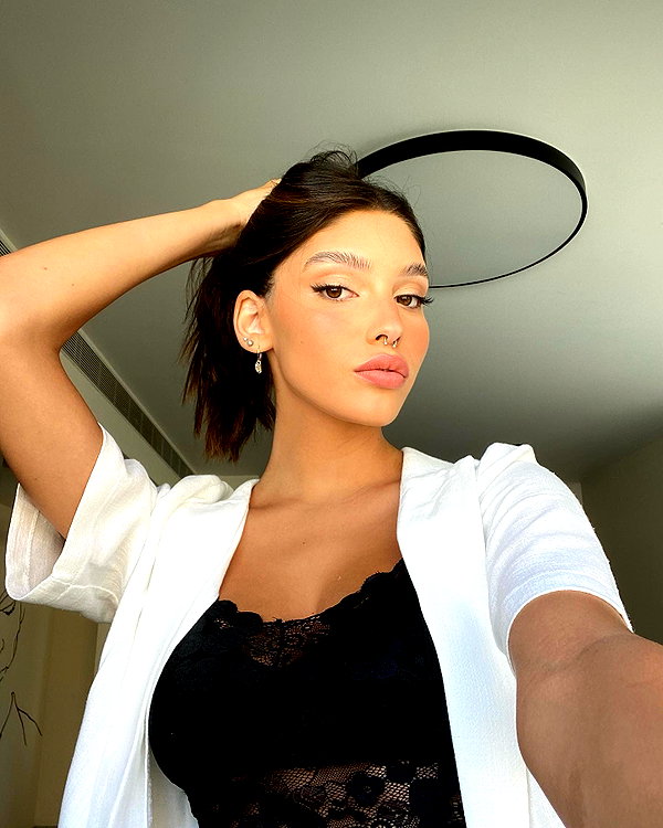 yaheli_ovadya instagram image archive image