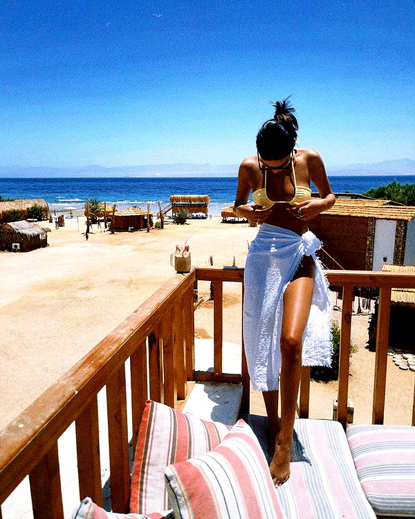 yaheli_ovadya instagram image archive image