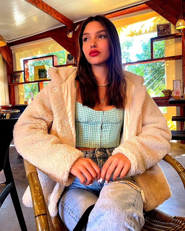 yaheli_ovadya instagram image archive image