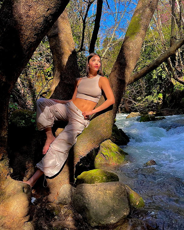 yaheli_ovadya instagram image archive image