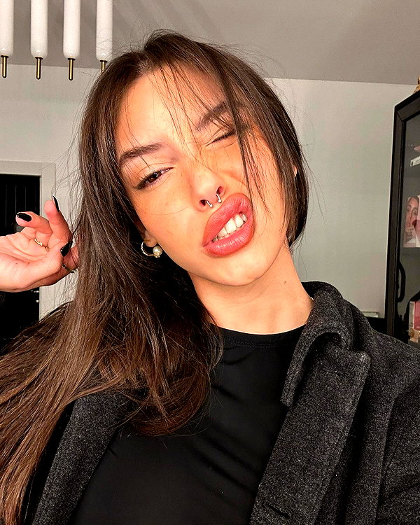 yaheli_ovadya instagram image archive image