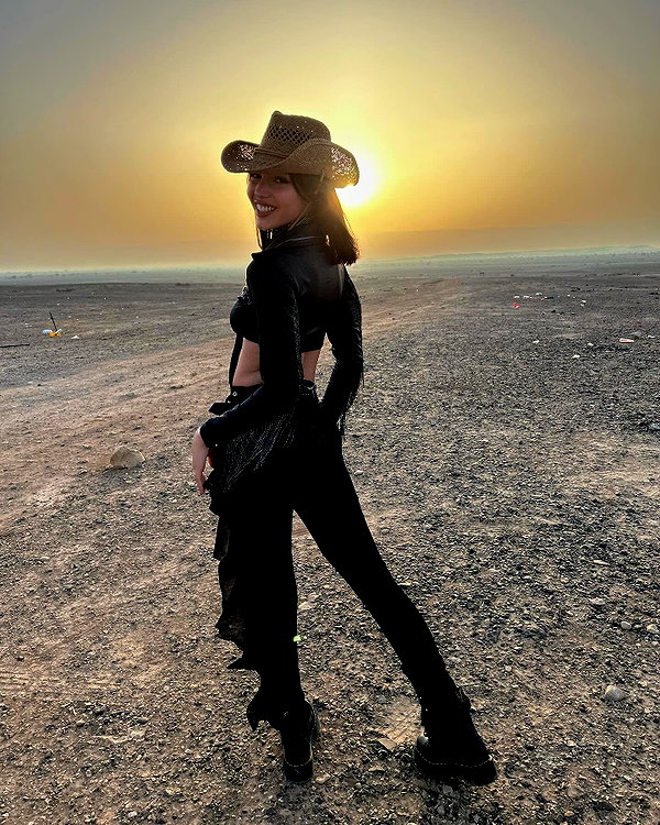 yaheli_ovadya instagram image archive image