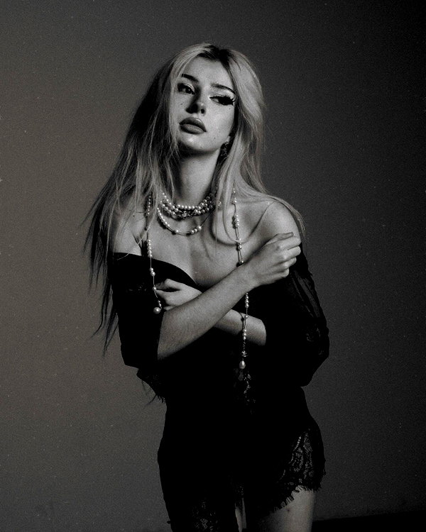 yaminaamane instagram image archive image