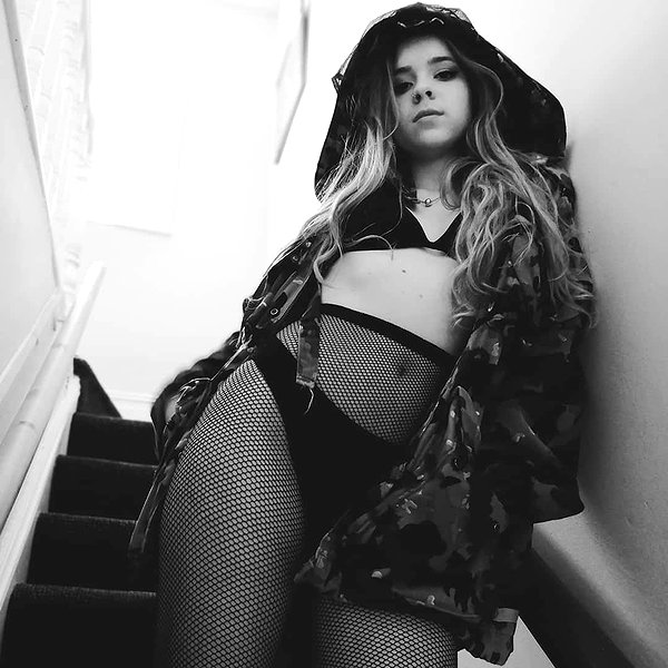 yourlittlemaya instagram image archive image
