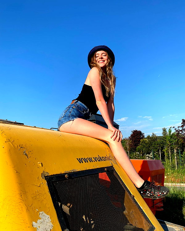 yourlittlemaya instagram image archive image