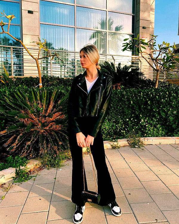 yulia_l1 instagram image archive image