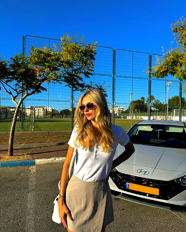 yulia_l1 instagram image archive image