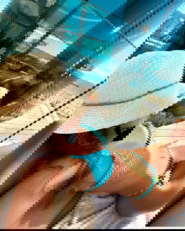 zlata_shipulin zlata_shipulin archive image