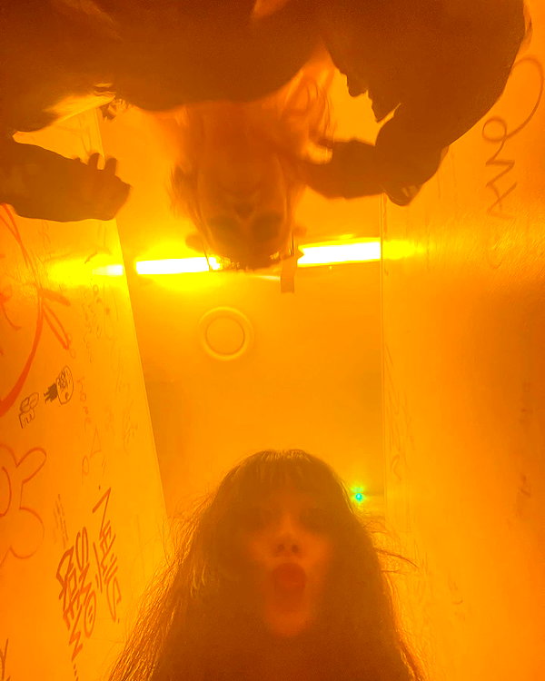 zoe.glover instagram image archive image