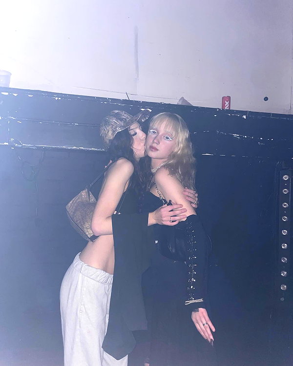 zoe.glover instagram image archive image