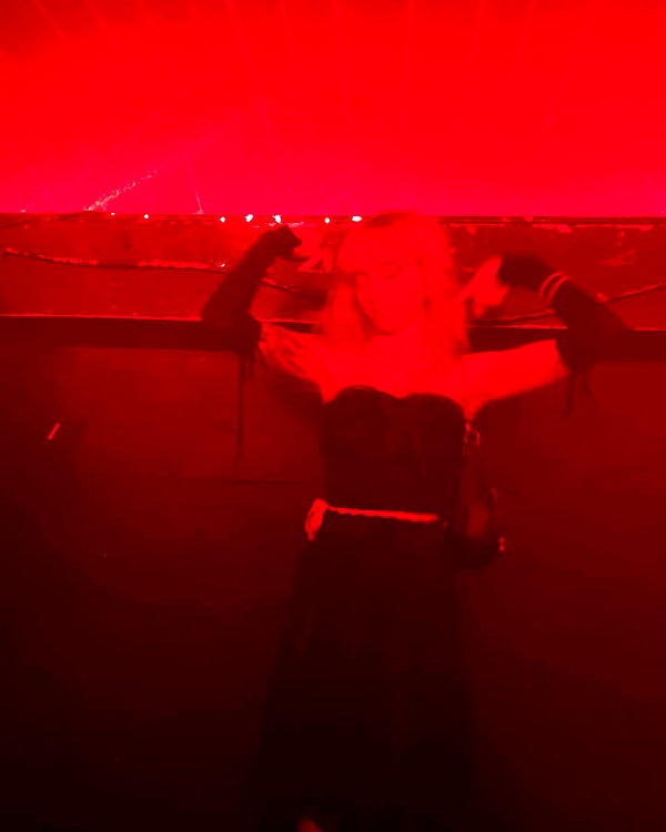 zoe.glover instagram image archive image