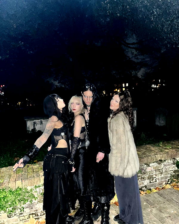 zoe.glover instagram image archive image