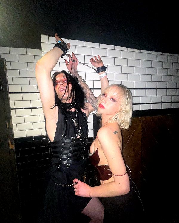 zoe.glover instagram image archive image