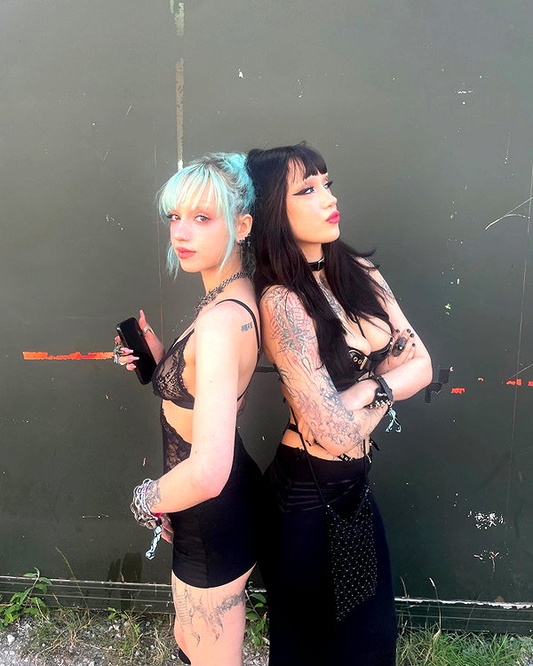 zoe.glover instagram image archive image