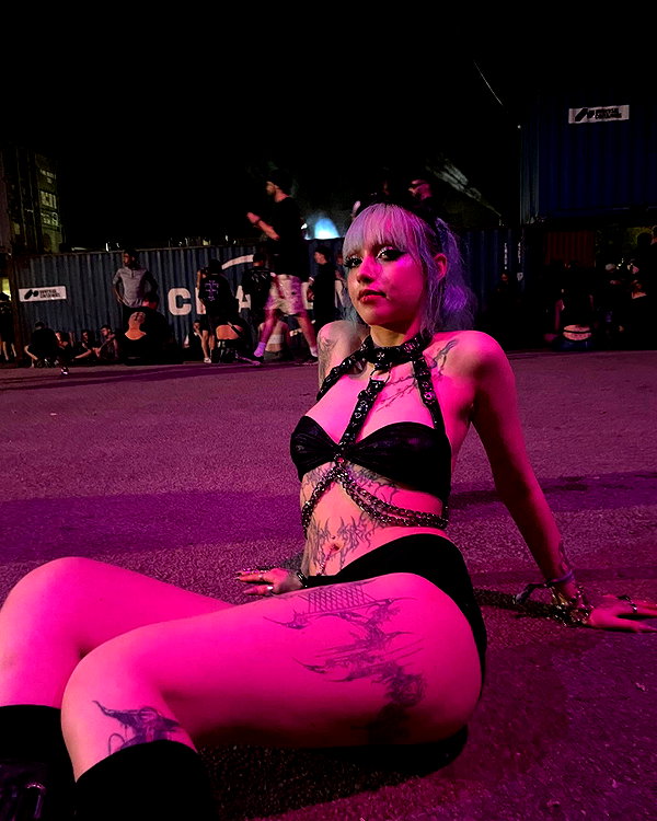 zoe.glover instagram image archive image