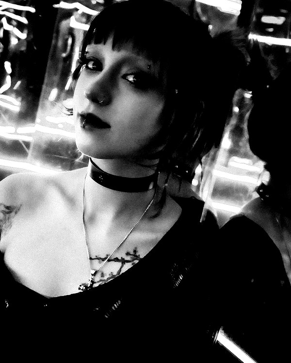 zoe.glover instagram image archive image