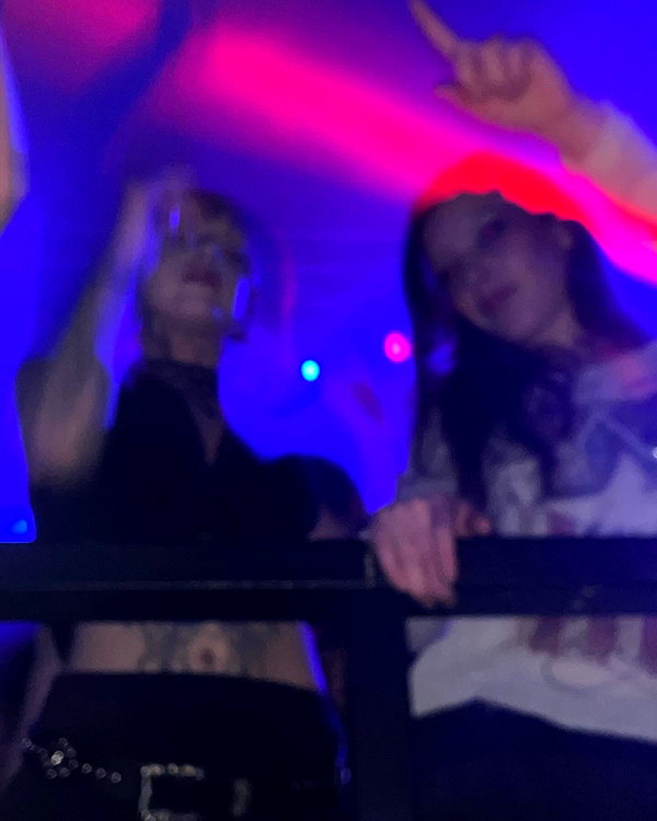 zoe.glover instagram image archive image
