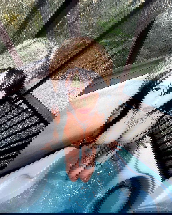 zommmbri image ~ Altpins