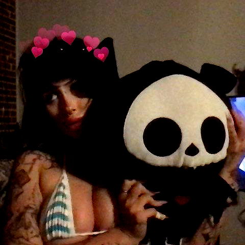 zommmbri image ~ Altpins