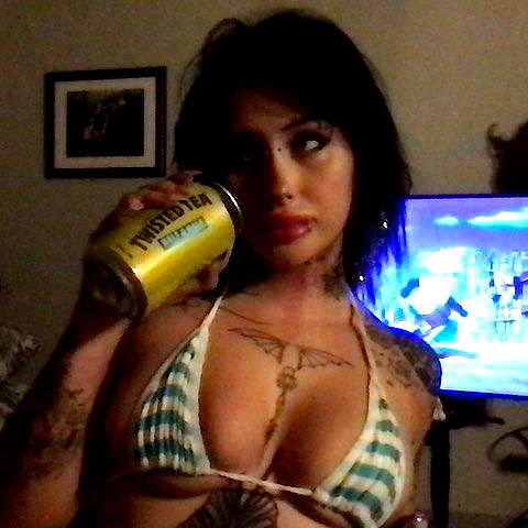 zommmbri image ~ Altpins