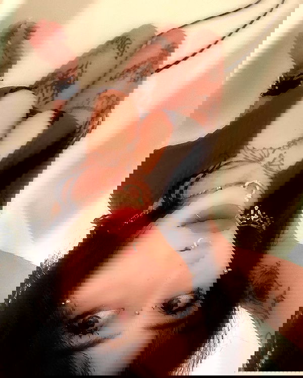 zommmbri image ~ Altpins