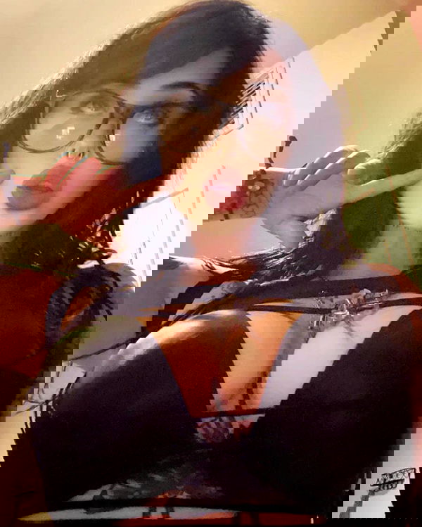 zommmbri image ~ Altpins