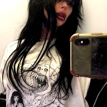 zommmbri image ~ Altpins