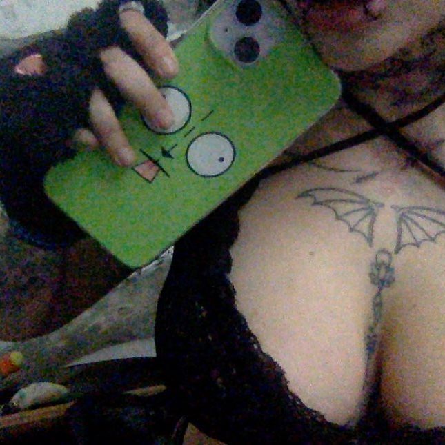 zommmbri instagram image archive image