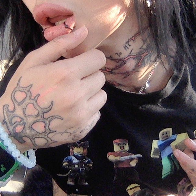 zommmbri instagram image archive image