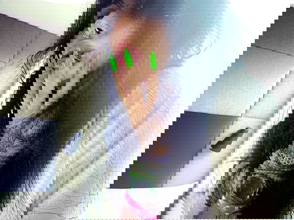 zommmbri image ~ Altpins