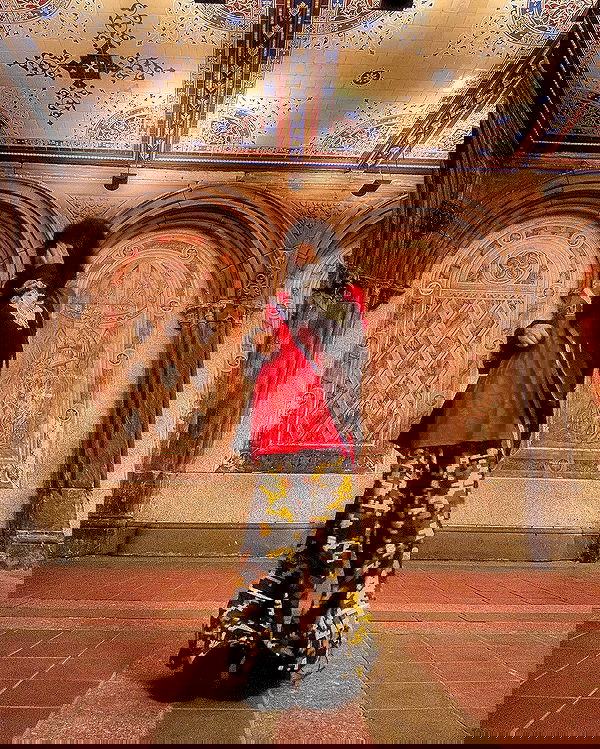 zommmbri image ~ Altpins