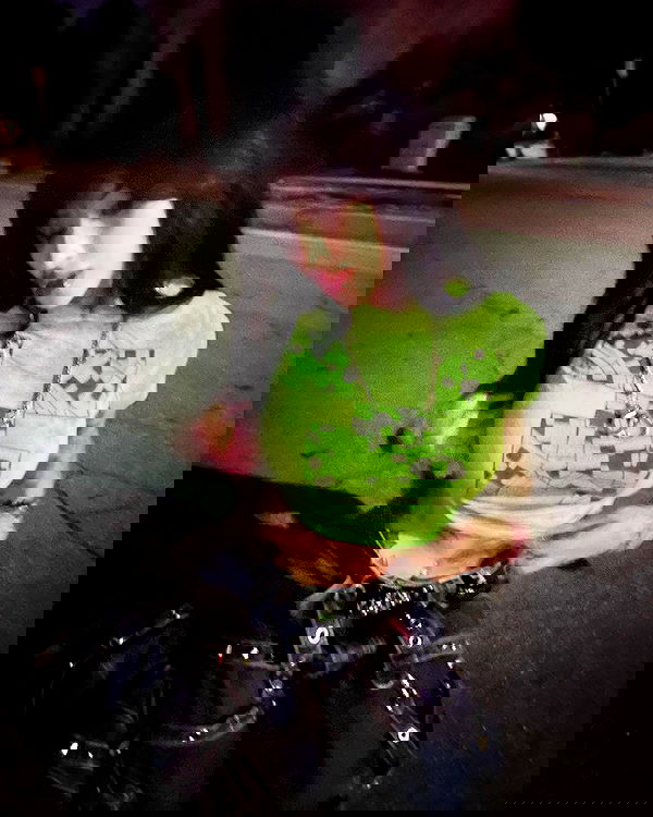 zommmbri image ~ Altpins